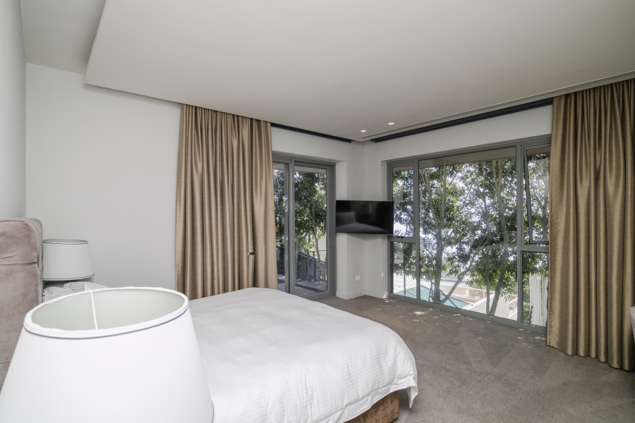 4 Bedroom Property for Sale in Fresnaye Western Cape